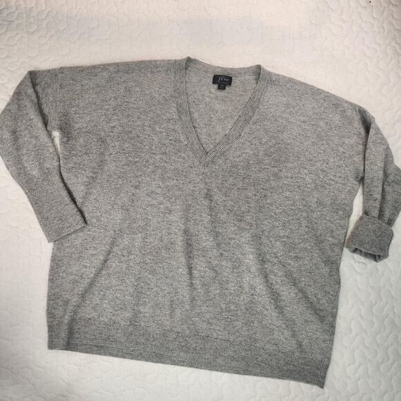 NEW J Crew Grey Cashmere v neck Sweater oversized chest 46 extra small men women - Picture 2 of 8